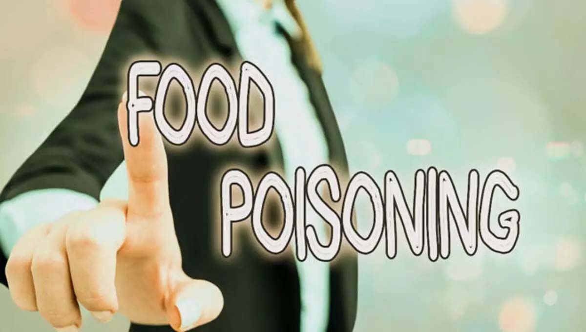 More than 100 students become victims of food poisoning, chaos in hostels