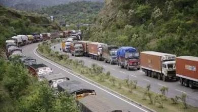 Srinagar-Jammu highway closed for traffic