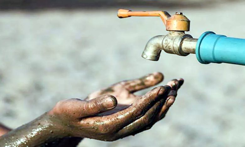 Water and electricity shortage started at many places in Haldwani, 1500 families yearned for drinking water.