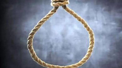 Dead body of unknown person found hanging