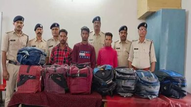 Ganja recovered from 8 bags, smugglers caught in Raipur railway station