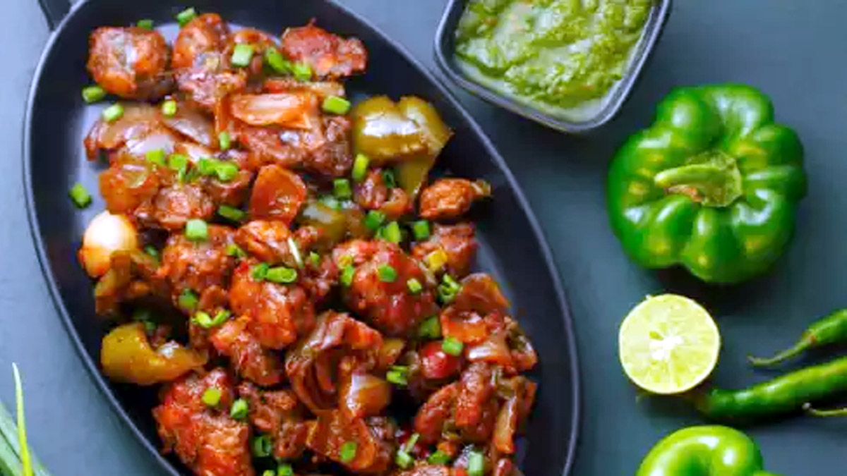 Try Tasty Dry Chilli Paneer in dinner, easy recipe