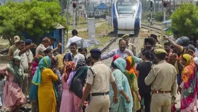 Protesting women stopped Vande Bharat train in Jammu