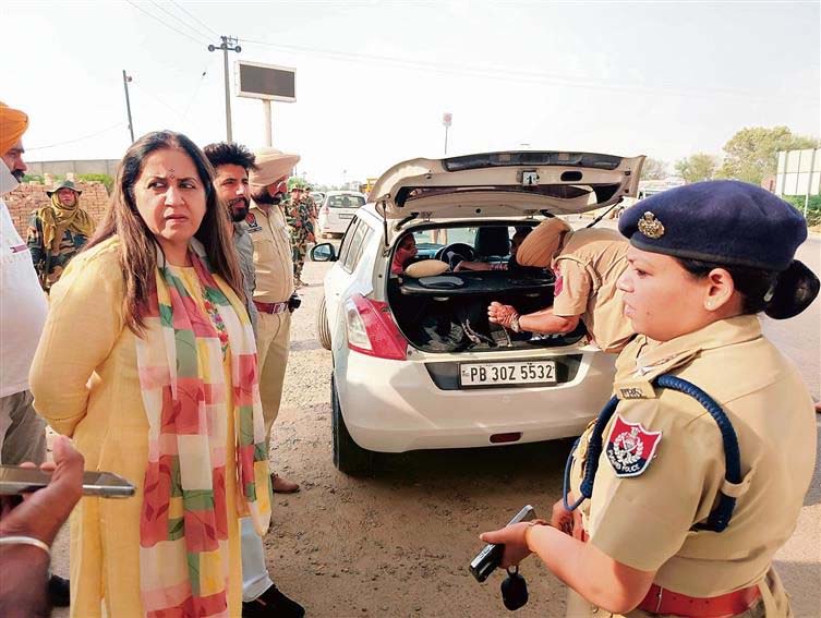 Fazilka DC, SSP inspect inter-state border posts