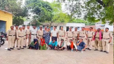 2 women and 4 men arrested in Excise Department raid, Mahua seized