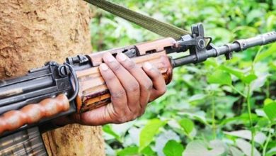 Naxalite escaped by dodging, policemen took him to hospital