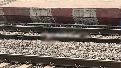 Young man lay down on the track in Raipur, body divided into two parts due to passing train