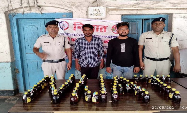 Raipur: Police tightened its grip on liquor transportation, three arrested