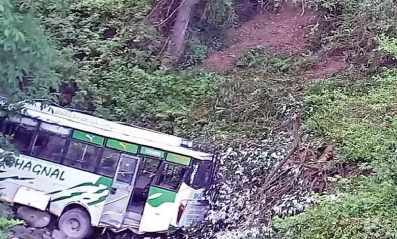 Private bus falls into ditch, driver dies