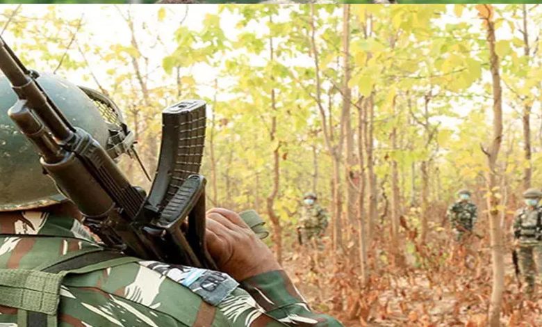 Encounter in Kanker-Pankhajur, three Naxalites killed