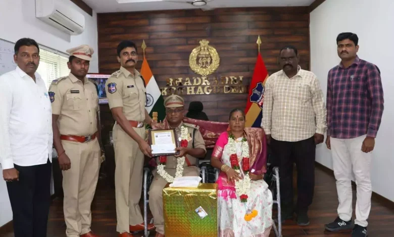 Retired police officers honored by District SP in Bhadradri Kothagudem