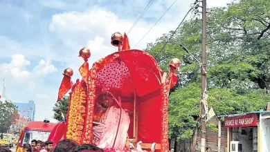 Telangana: Thousands of people bid final farewell to Puneetprabh Vijayji Maharajasaheb who died in an accident