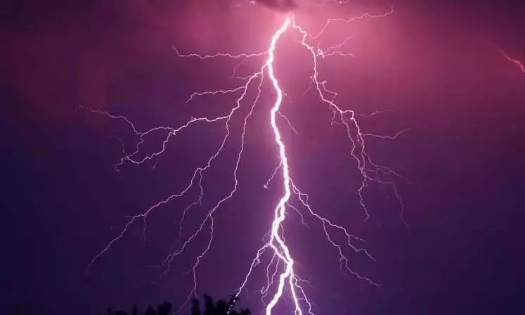 One person died and 22 animals died due to lightning in ASR district