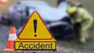 CG Accident: Panchayat secretary died, came under a truck