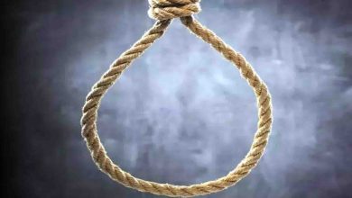 Suicide News: Woman commits suicide by hanging, family in shock