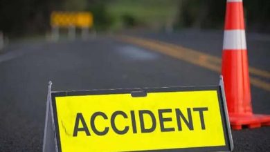 Accident: 2 young men travelling in a car died in a road accident