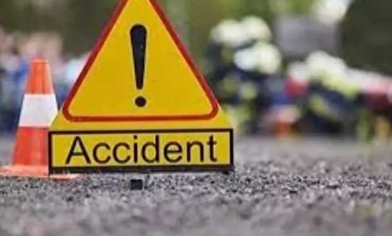 Madhya Pradesh: Truck hits bike in Gwalior, three killed