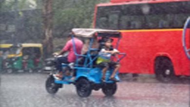 Rain in Delhi in the evening, relief from humidity