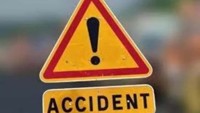 Accident: 3 people including a girl died and 13 were injured in a road accident