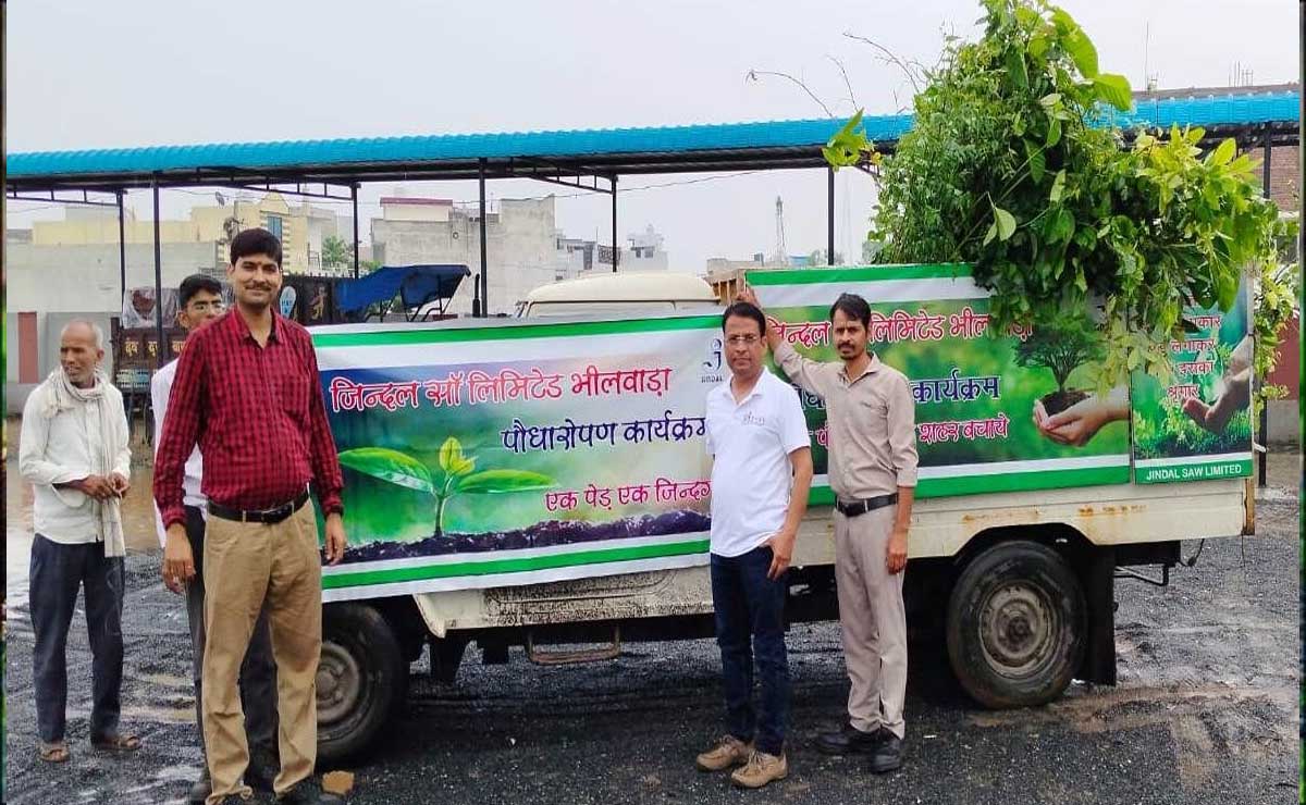 Jindal Saw lanza campaña de plantación de árboles y transmite mensaje de protección ambiental