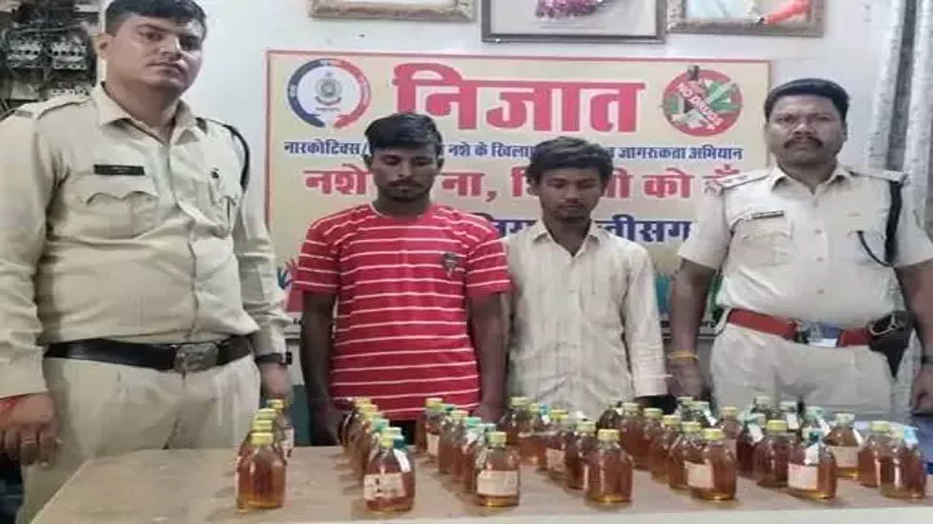 RAIPUR BREAKING: 2 smugglers arrested for smuggling illicit liquor