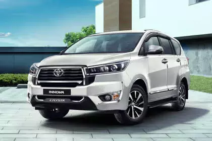 Toyota Innova Crysta discounted from other cars