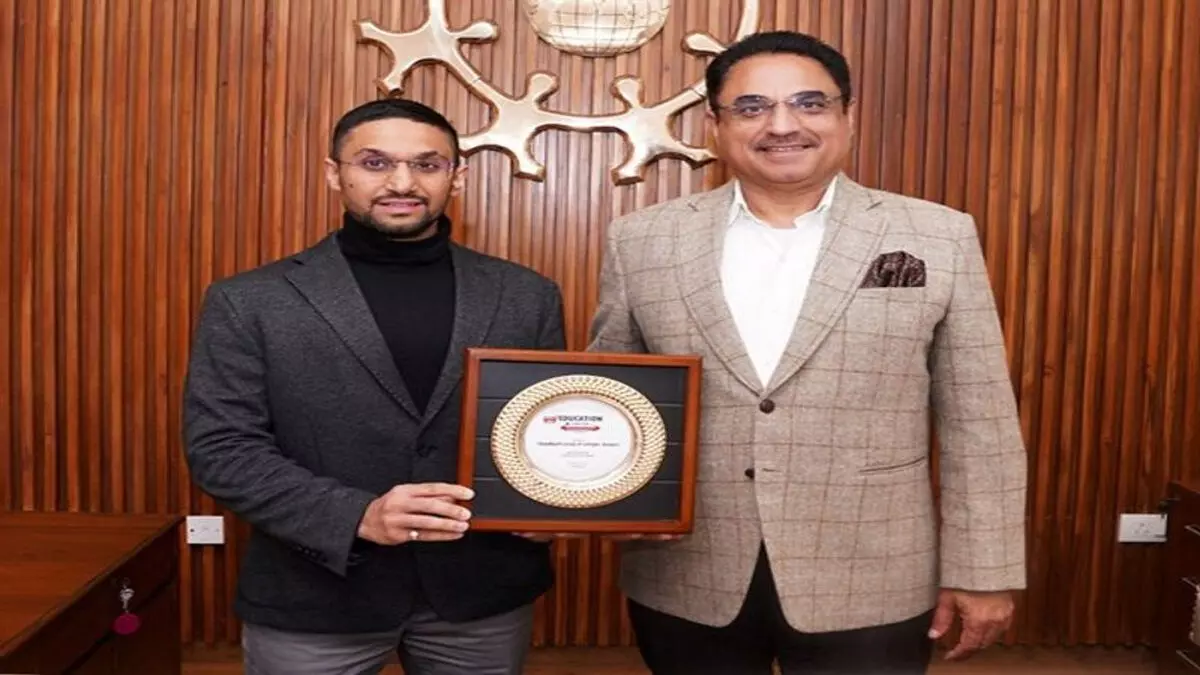 Management of CGC Jhanjeri, Mohali honoured with Quality Education Award