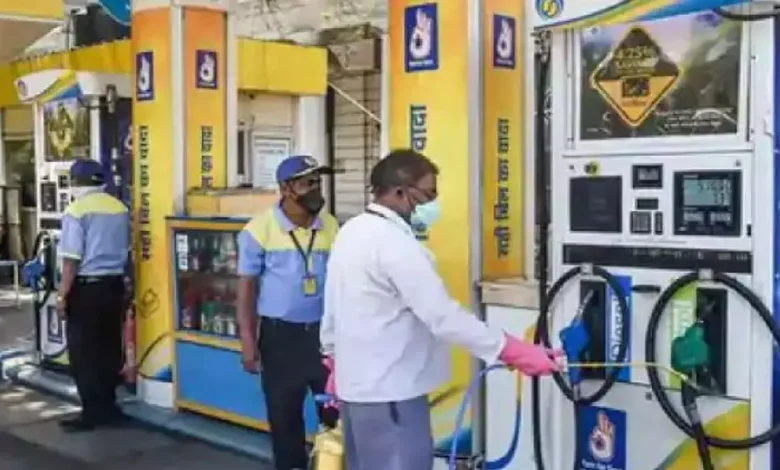 Check out petrol, diesel prices in Chennai on 25 January