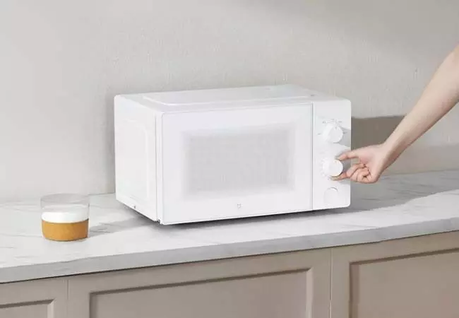 Xiaomi launches microwave with 700W heating power