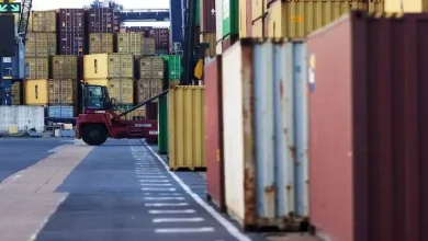 Pressure to finalize Trump's trade deal mounts two weeks early