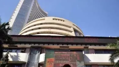 Profit booking in stock market, Sensex slipped 452 points
