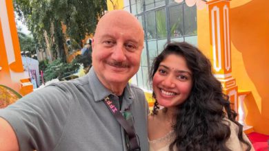 Anupam Kher meets Sai Pallavi, calls her 'genuine, affectionate, spontaneous'