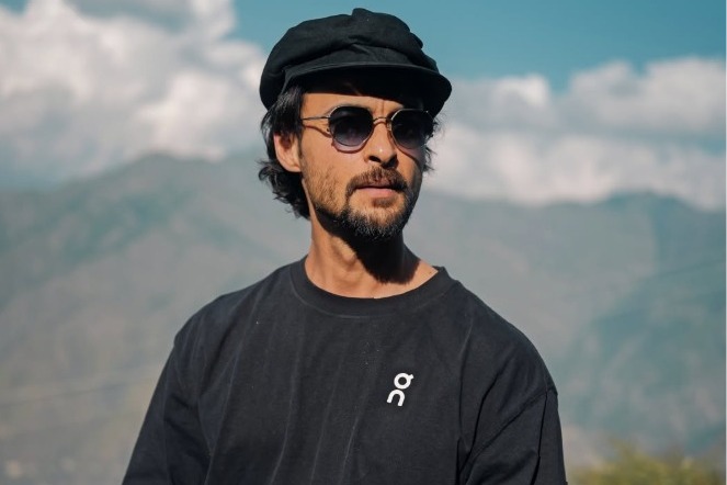 Aayush Sharma fulfilled his childhood dream after meeting David Beckham