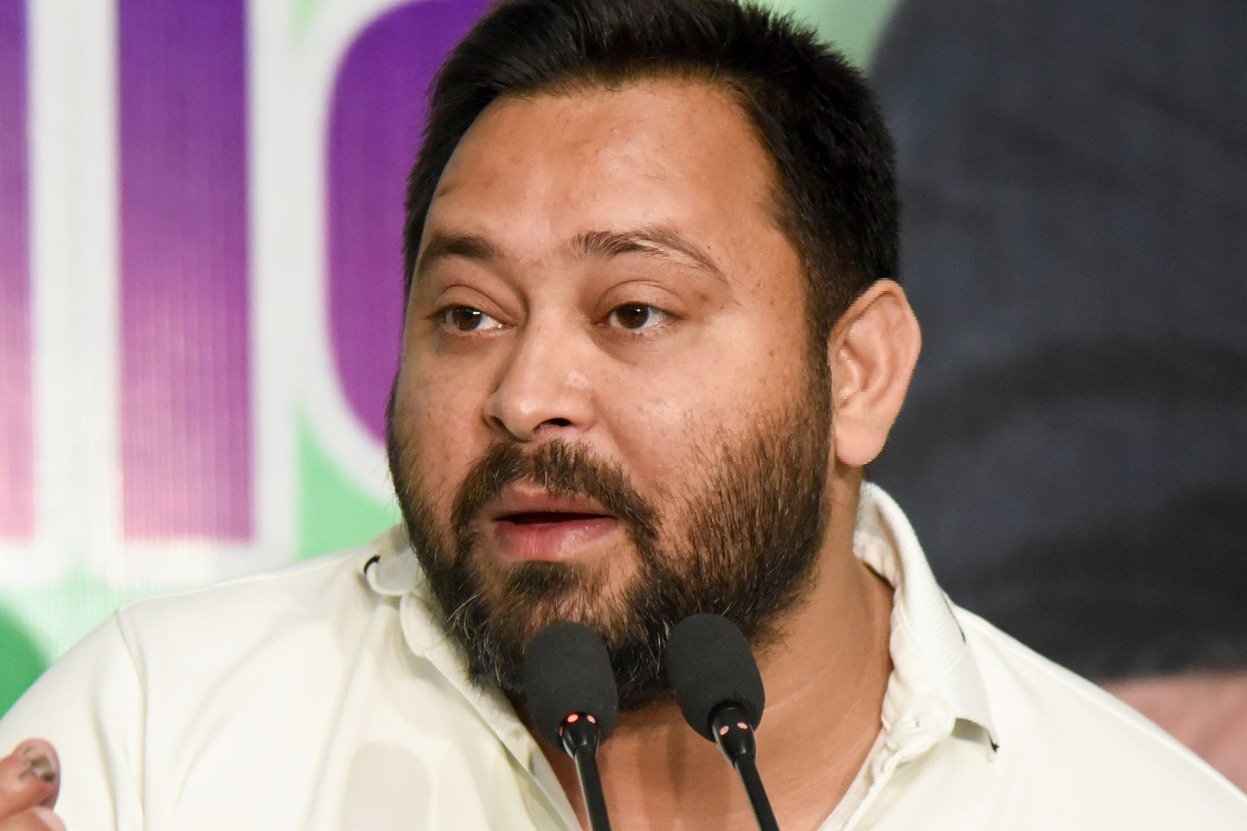 Tejashwi congratulated Nitish Kumar on taking oath as the Chief Minister of Bihar