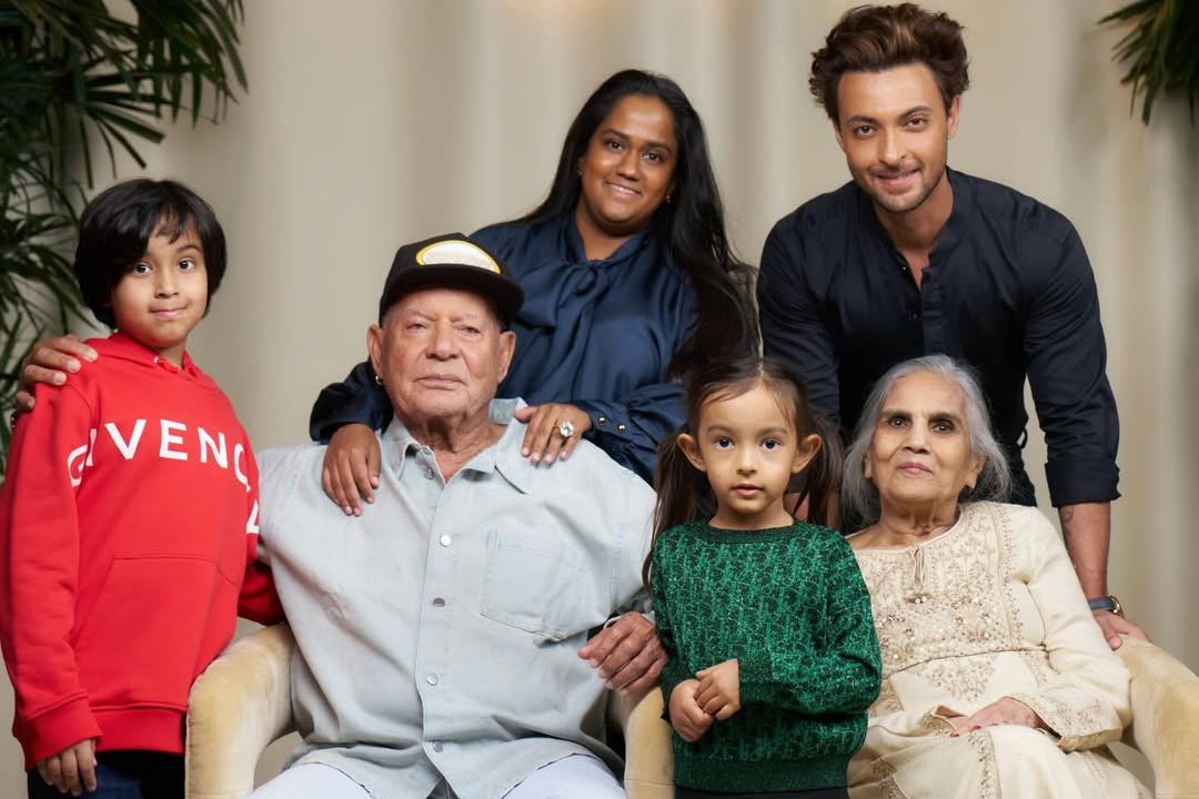 Arpita Khan pens an emotional note for father Salim Khan on his 90th birthday
