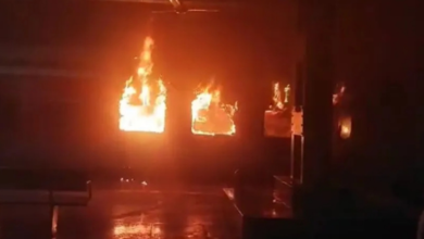 One person died in a fire on the Tatanagar-Ernakulam Express in Andhra Pradesh