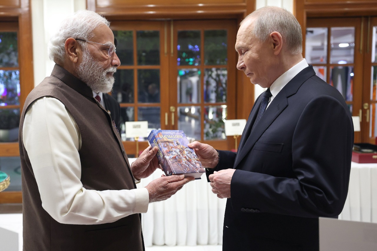 PM Modi presented a Russian translation of the Bhagavad Gita to Putin.