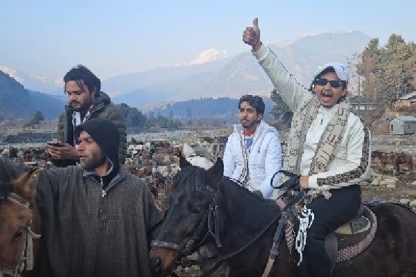 Pahalgam witnesses a rush of tourists ahead of New Year celebrations