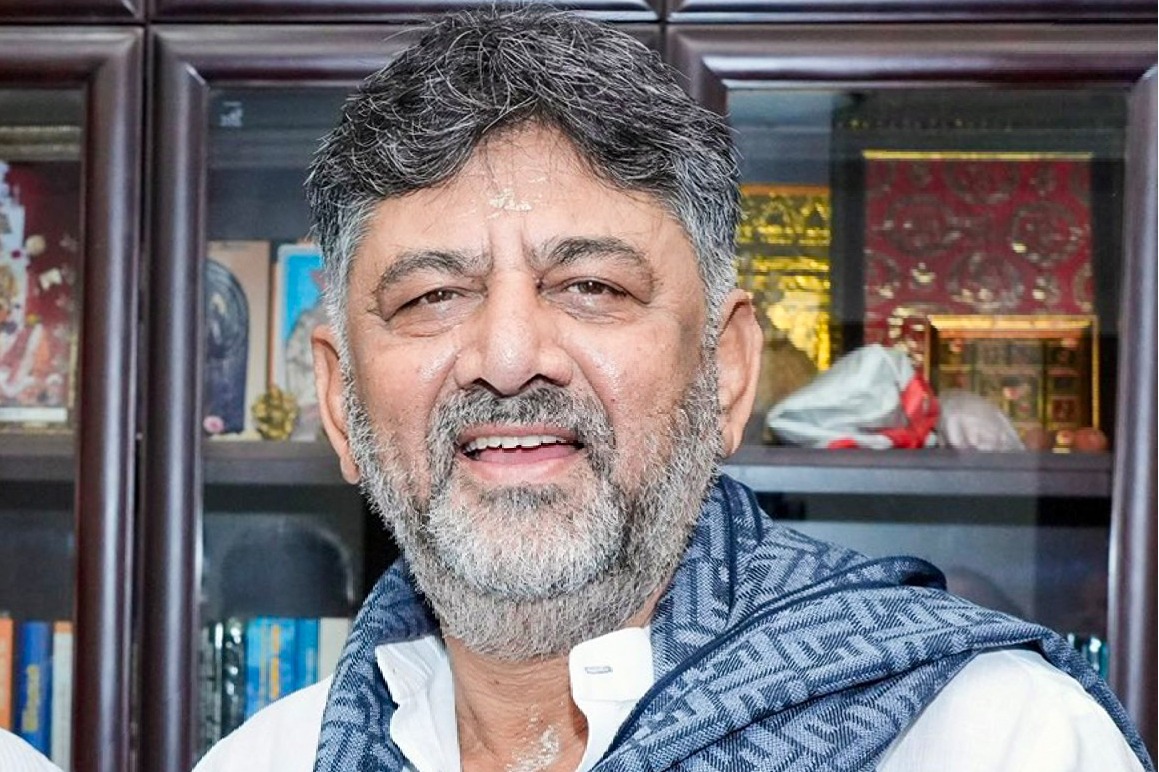 Karnataka: As the watch controversy escalates, Shivakumar criticizes BJP leader.