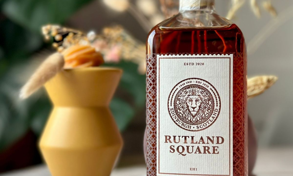 From India to Scotland: A unique love story woven with tea and rum.