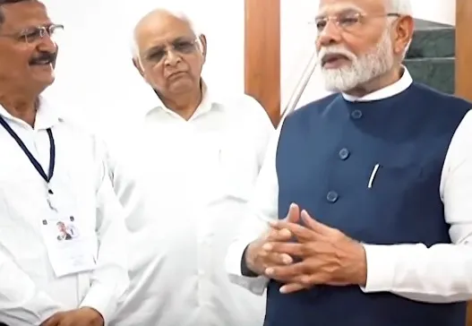 PM Modi launches Surya Ghar Yojana, promoting domestic solar