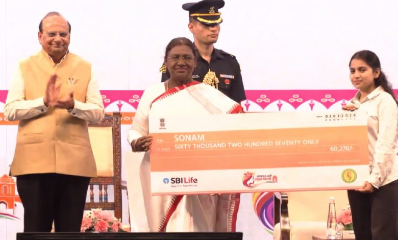 Lakhpati Bitiya Yojana launched in Delhi, government provides several benefits for women