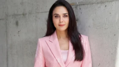 https://jantaserishta.com/national/will-you-tear-the-clothes-of-daughters-akhilesh-yadav-lashes-out-in-parliament-4801322